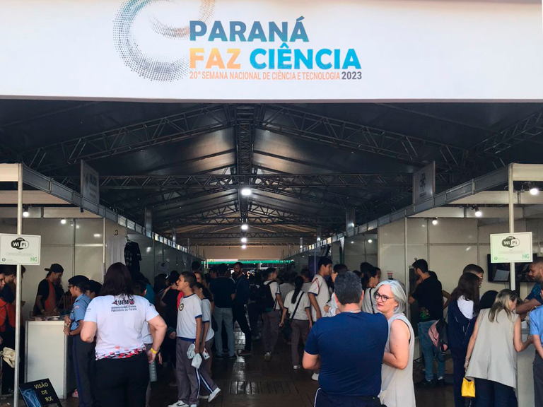 Os Programas de Pós-Graduação em Ciências da Reabilitação e Exercício Físico na promoção da Saúde (UNOPAR) marcaram presença no Paraná Faz Ciência.